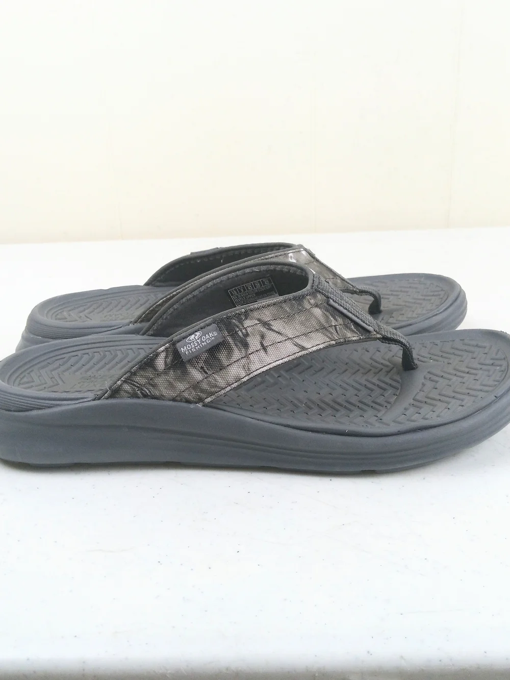 Skechers Mens Sargo Everport Fishing Sandals Size 10 Gray Camo Mossy Oak Slide